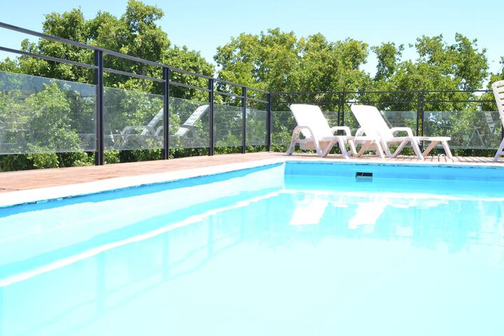 Hotel Pool