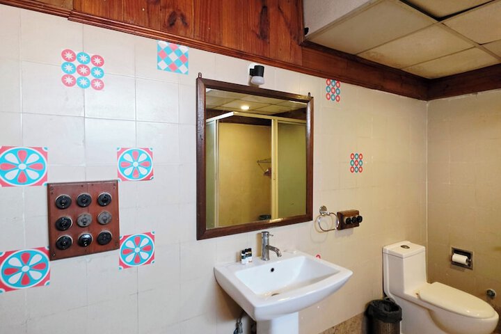 Room 112 of 181