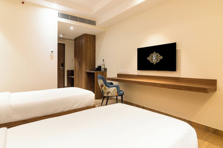 Room 22 of 53