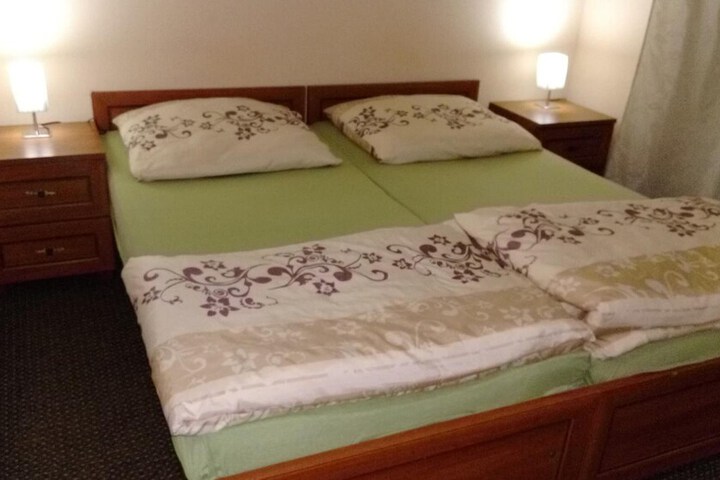 Room 13 of 52