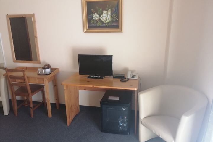Room 14 of 46