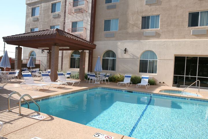 Terrace/Patio 38 of 39