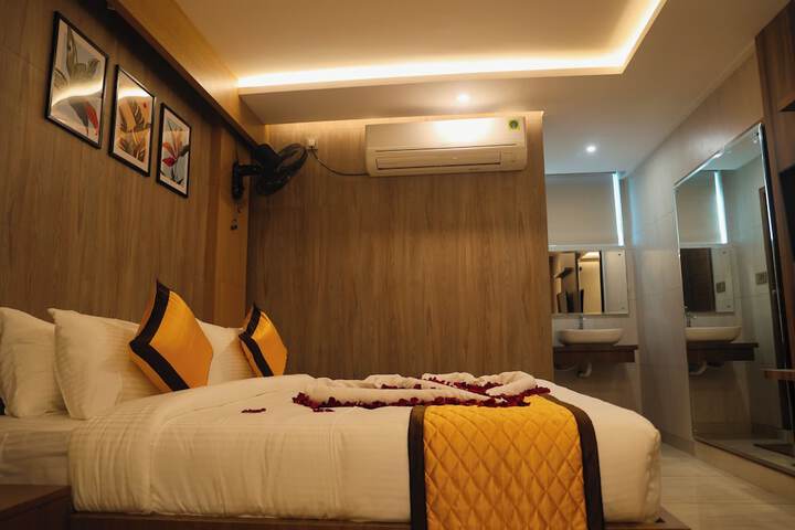 Room 9 of 50