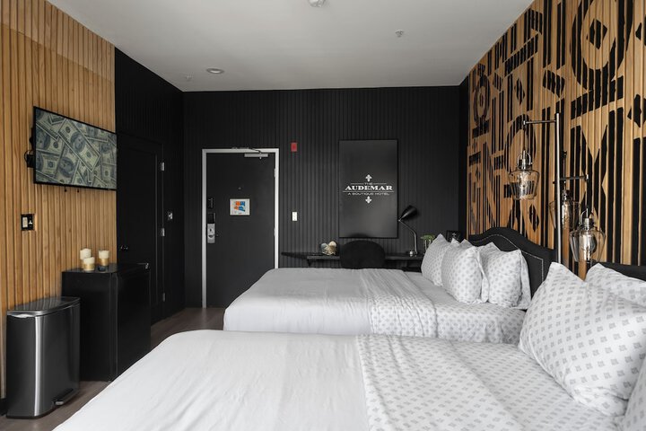 Room 48 of 99