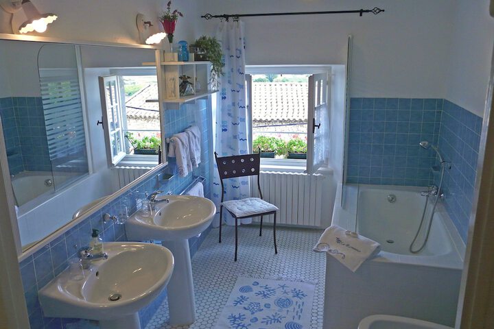 Room 21 of 26