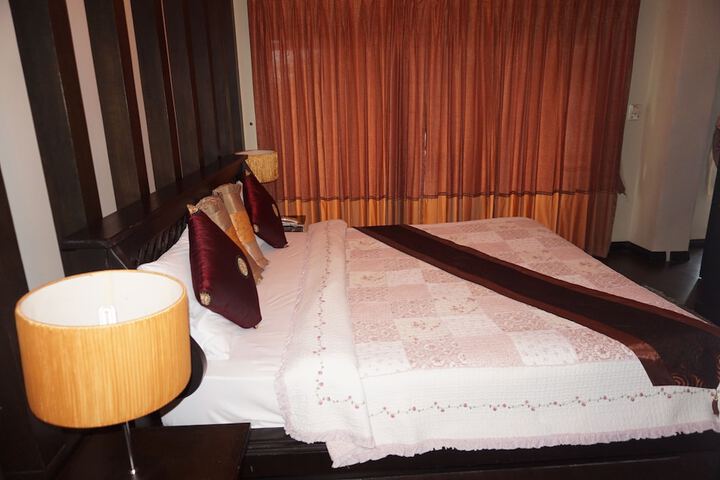 Room 17 of 52