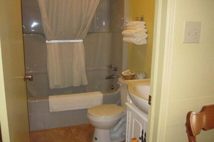 Room 45 of 141