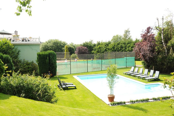 Pool 21 of 50
