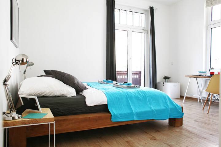 Room 3 of 6