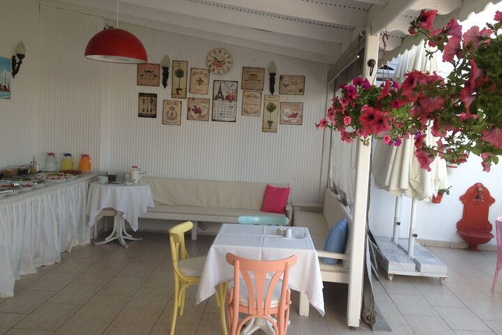Terrace/Patio 23 of 76