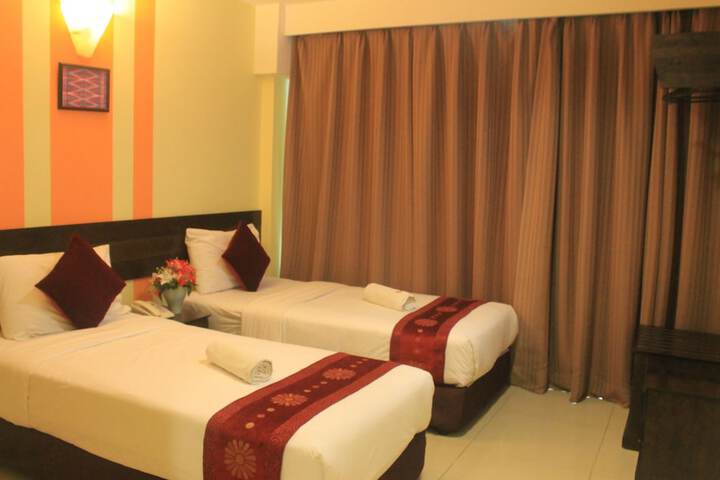 Room 14 of 64