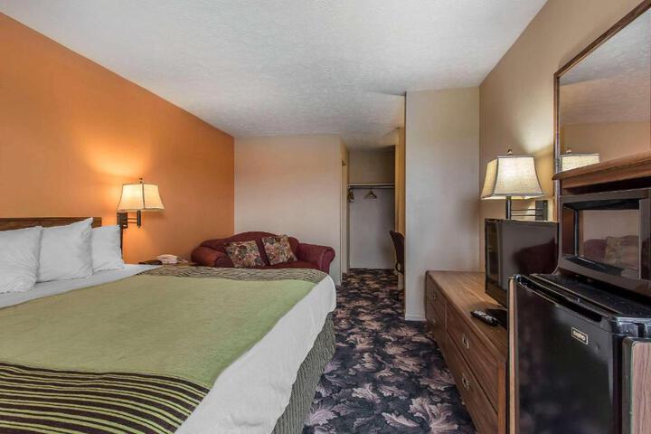 1 Double Bed (2 of 23)