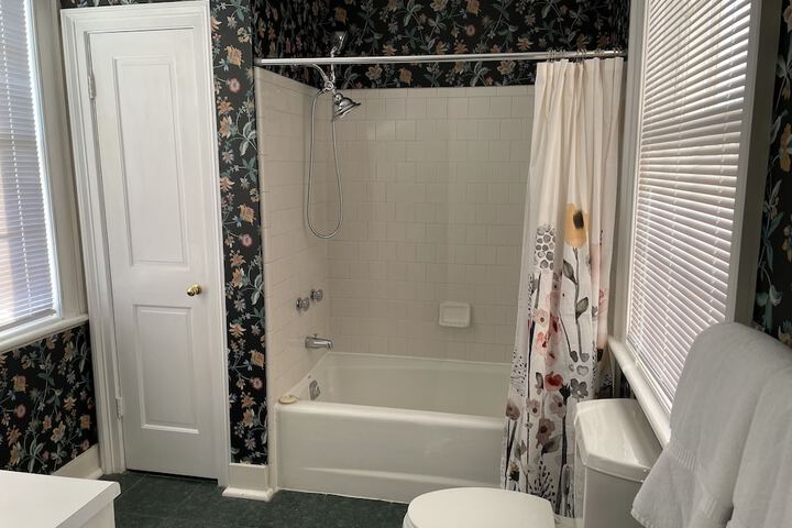 Room 163 of 170