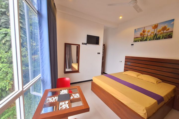 Room 2 of 35