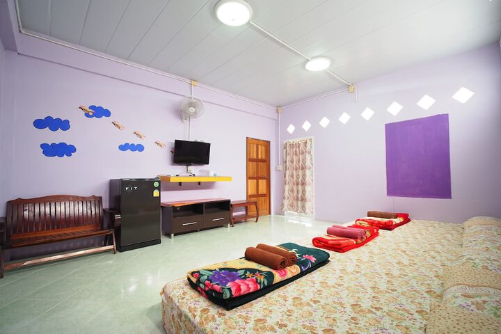 Room 7 of 48