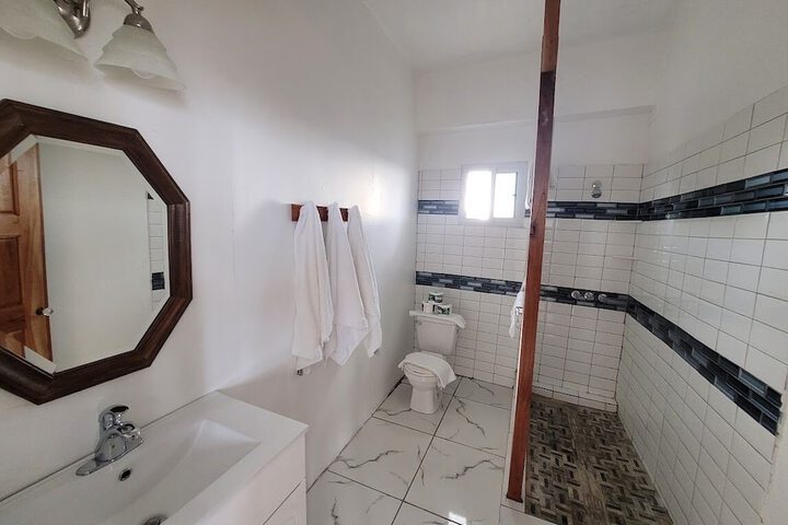 Room 195 of 266