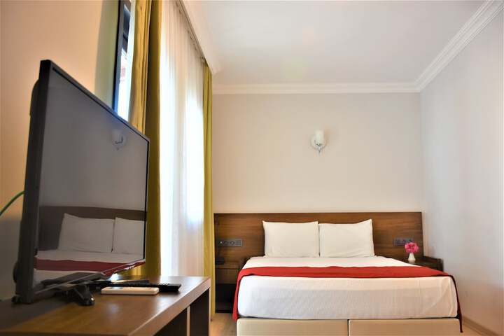 Room 20 of 76