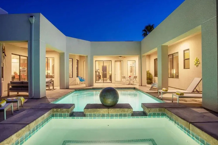 Pool 15 of 24