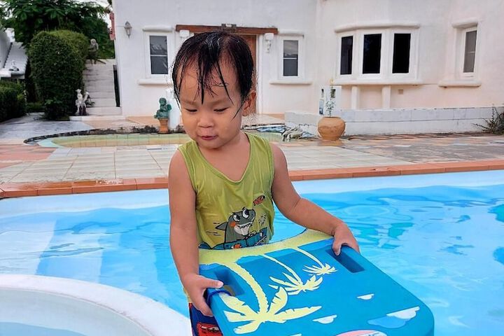 Pool 56 of 308