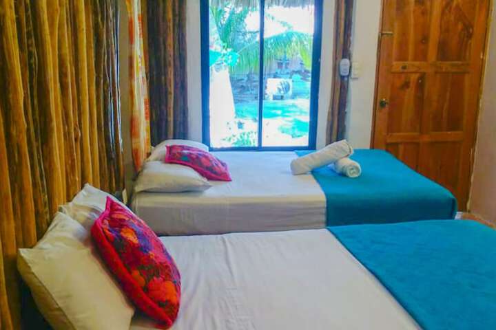 Room 7 of 28