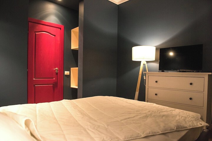 Room 3 of 12