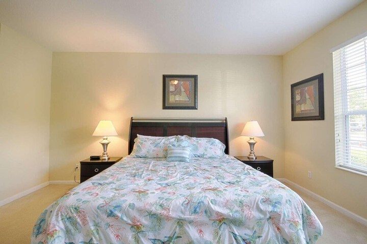 Room 7 of 47