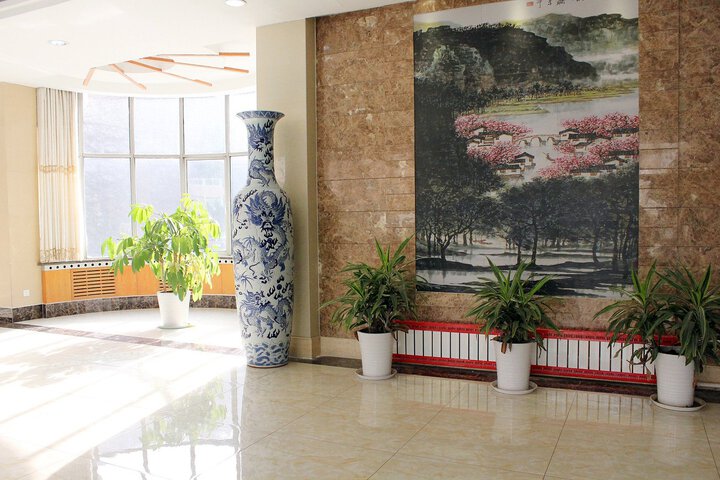 Hotel Interior 9 of 25