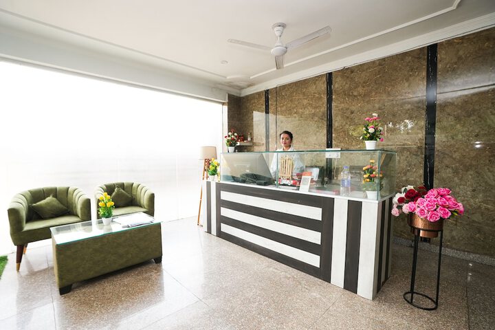TANVI PREMIUM RESIDENCY NEAR ARTEMIS HOS