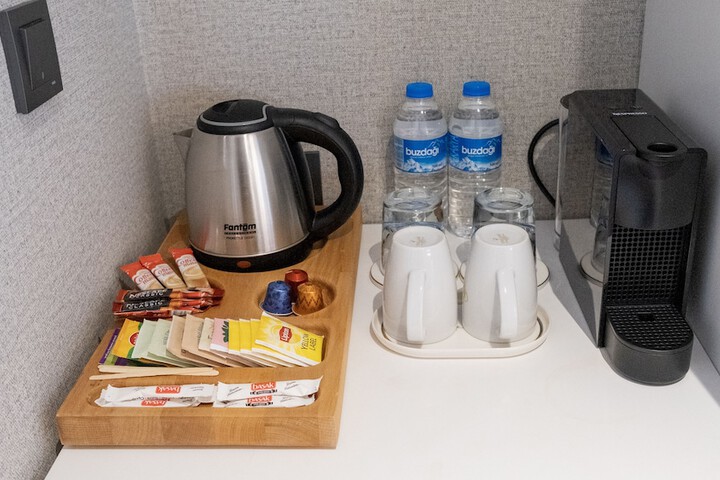 Breakfast/Coffee Service 93 of 184