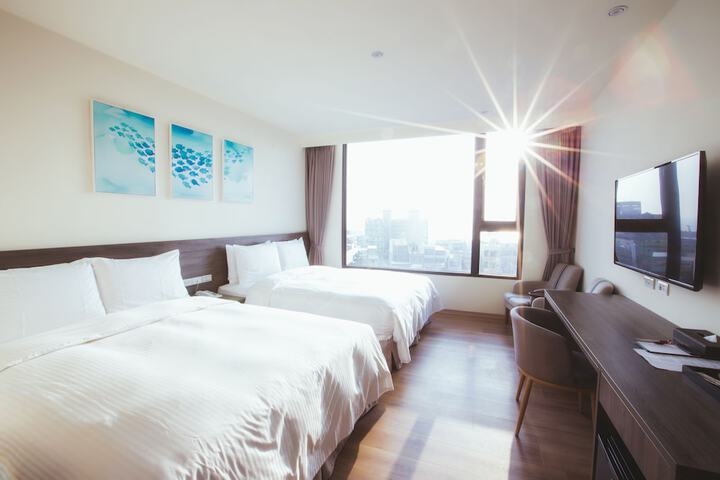 Room 15 of 63