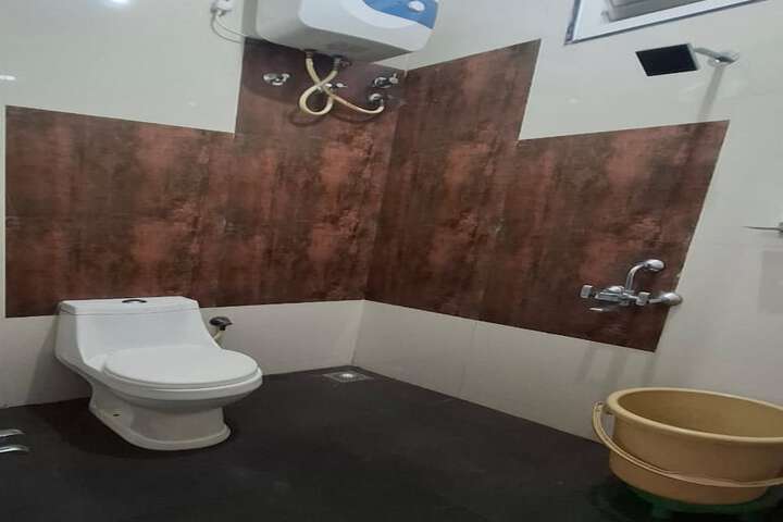 Room 18 of 26
