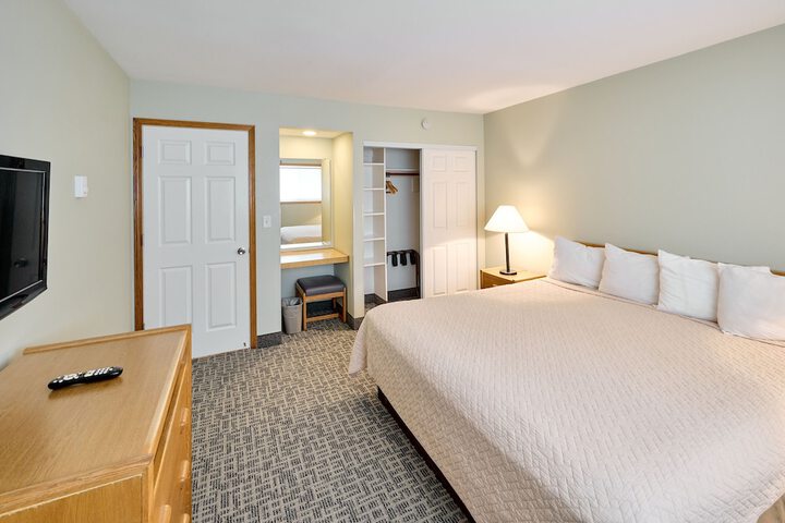 Room 49 of 198