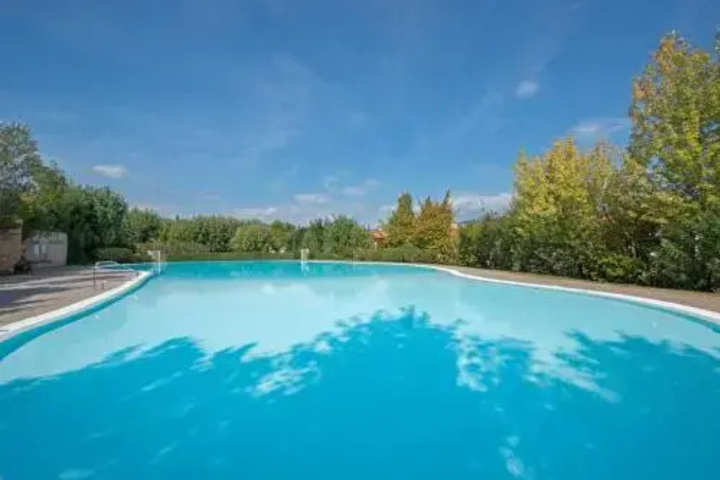 Pool 7 of 11
