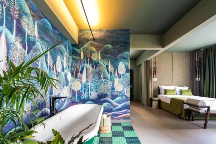 Room 40 of 60