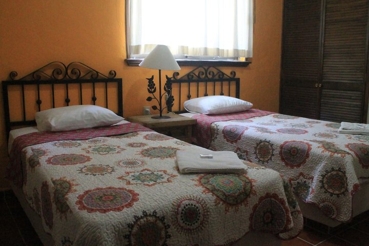 Room 10 of 38