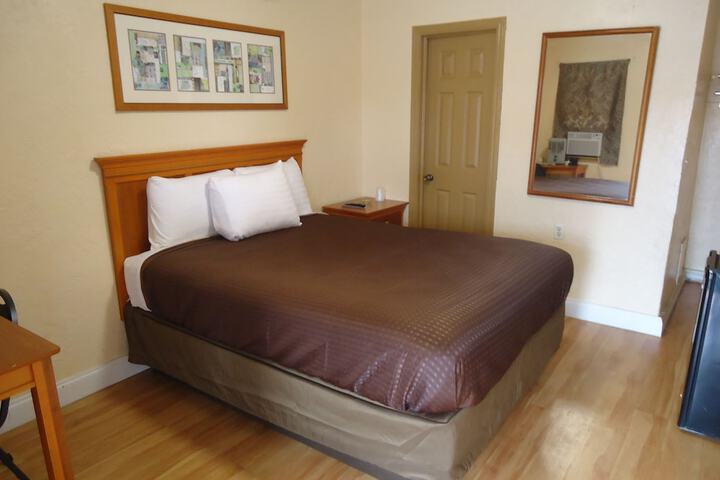 Room 7 of 36