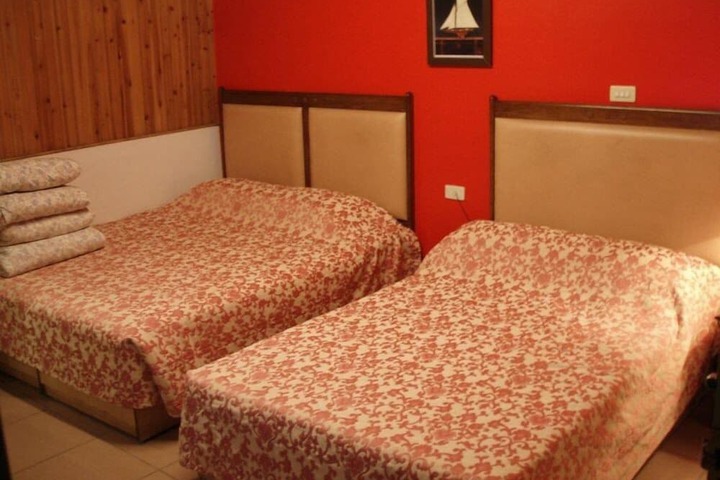 Room 3 of 18