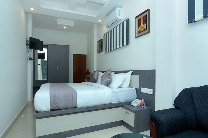Room 16 of 17