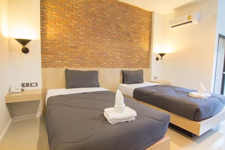 Room 15 of 29