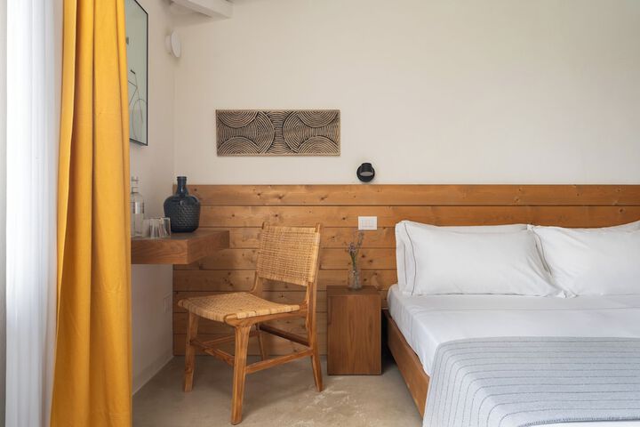 Room 33 of 105