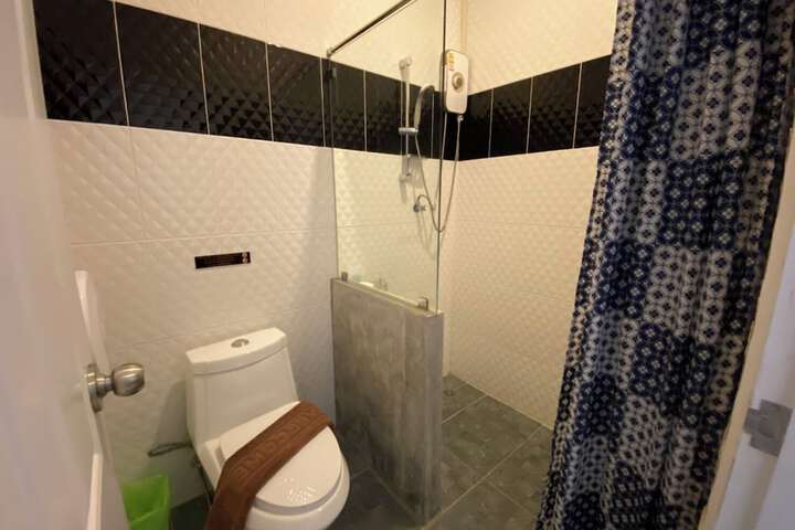 Room 62 of 80