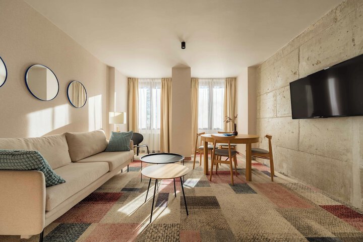 Room 40 of 108