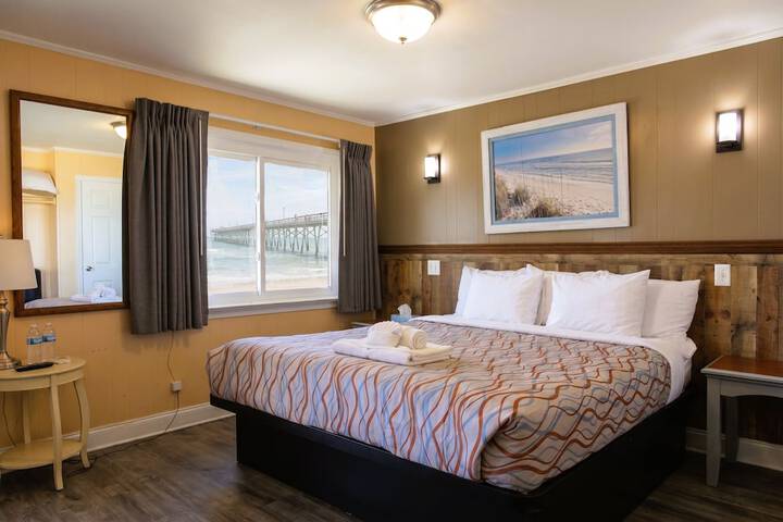 Room 43 of 112
