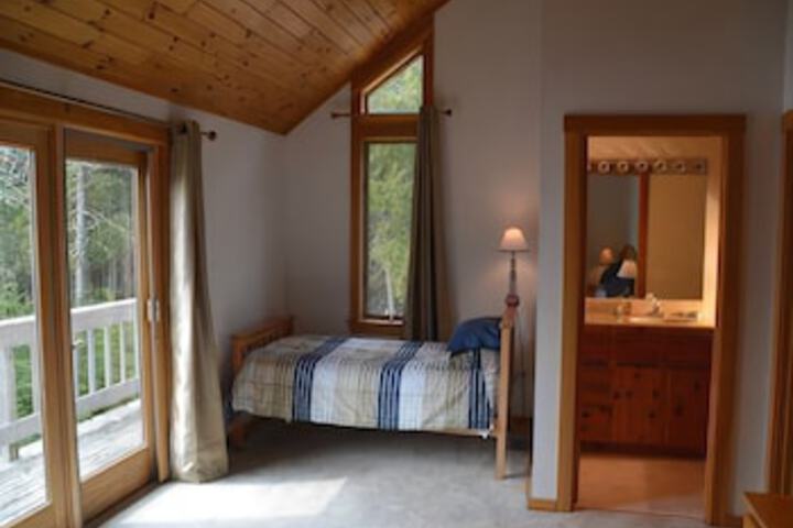 Room 20 of 20