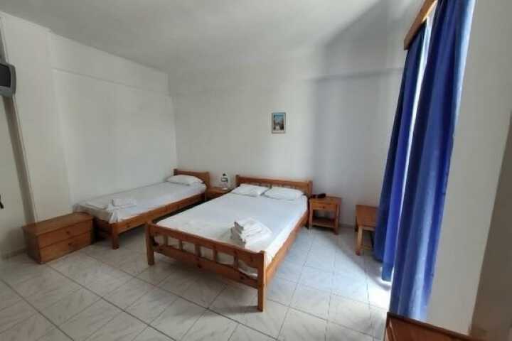 Room 9 of 34