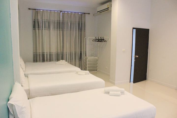 Room 73 of 112
