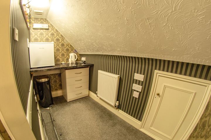 Room 45 of 97
