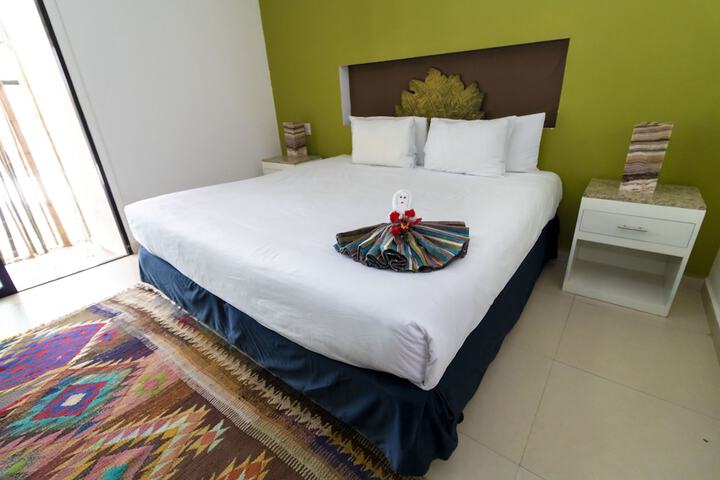 Room 4 of 39