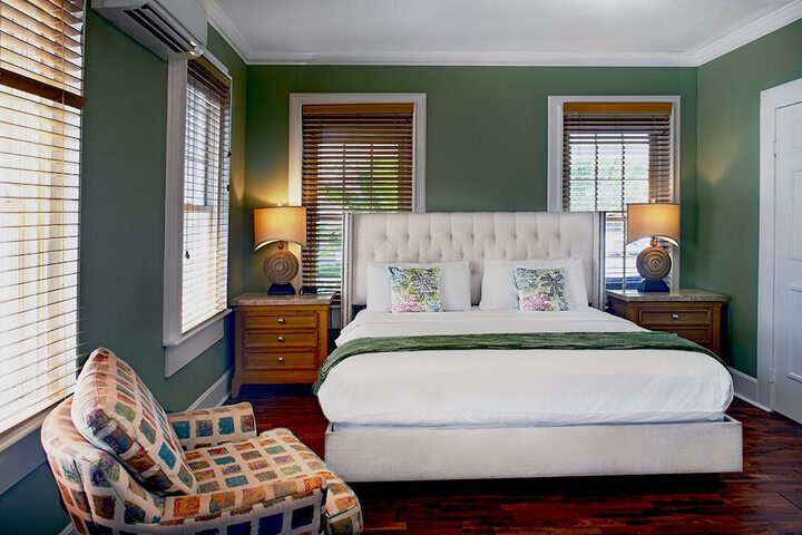 Room 25 of 47