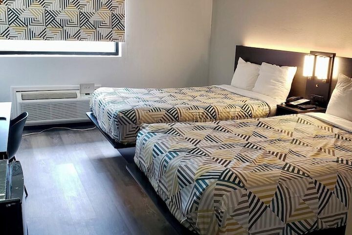Room 15 of 30